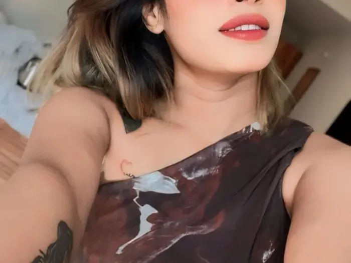 Navya Nair portrait 1